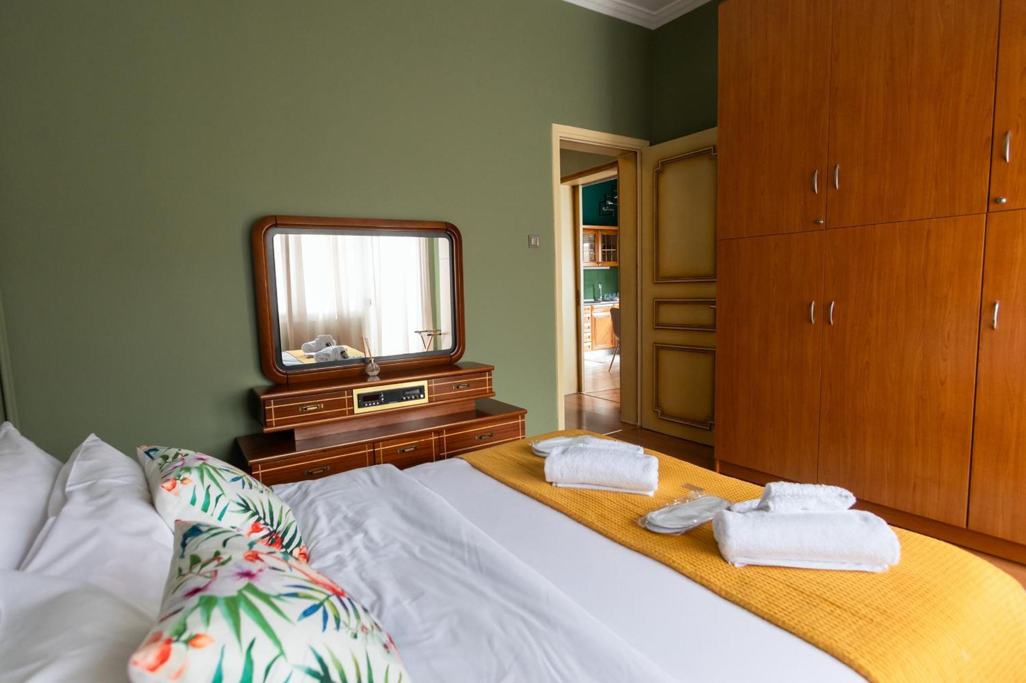 Corner House Daire Kesriye Dış mekan fotoğraf